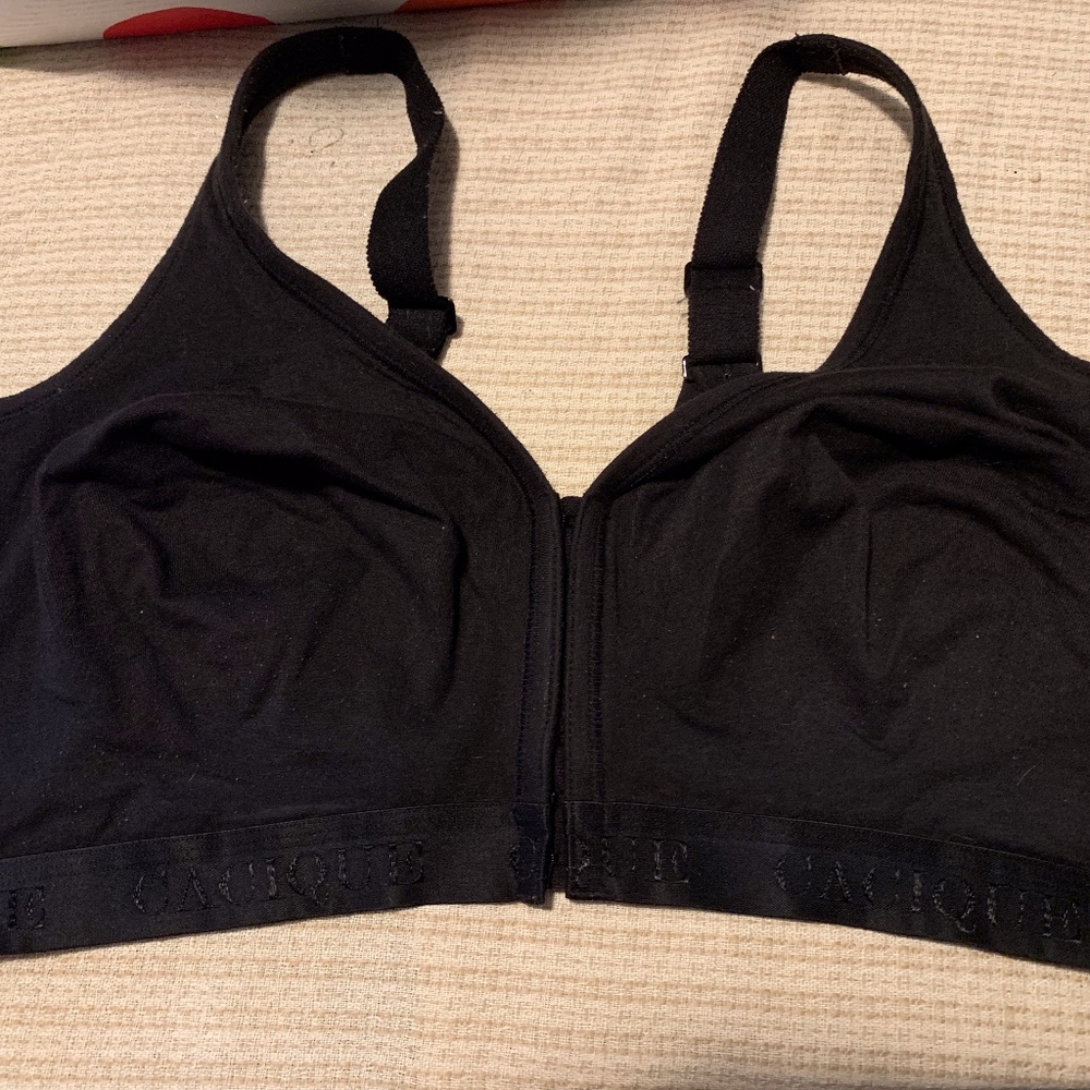 Cacique Front Closer Bra